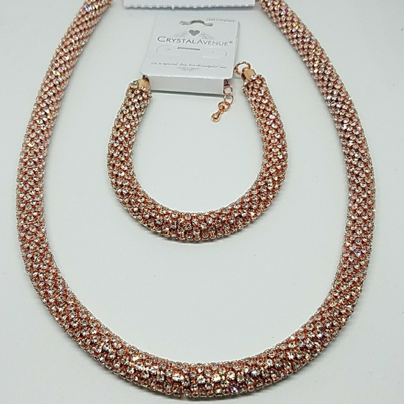 Crystal Avenue Necklace w/ Bracelet - Picture 2 of 2